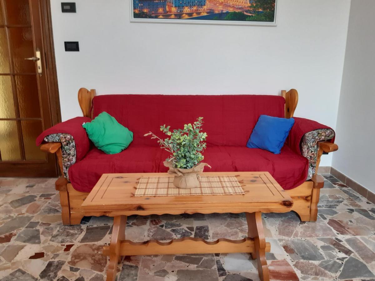 Grazioso Bilocale Merlino, Luminoso Con Vista Santuario, Wifi Giaveno Luaran gambar