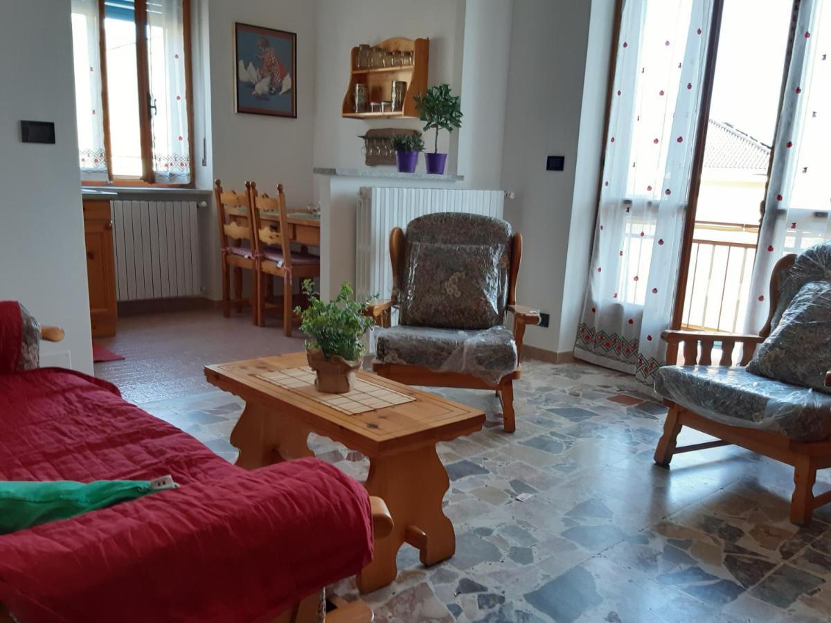 Grazioso Bilocale Merlino, Luminoso Con Vista Santuario, Wifi Giaveno Luaran gambar