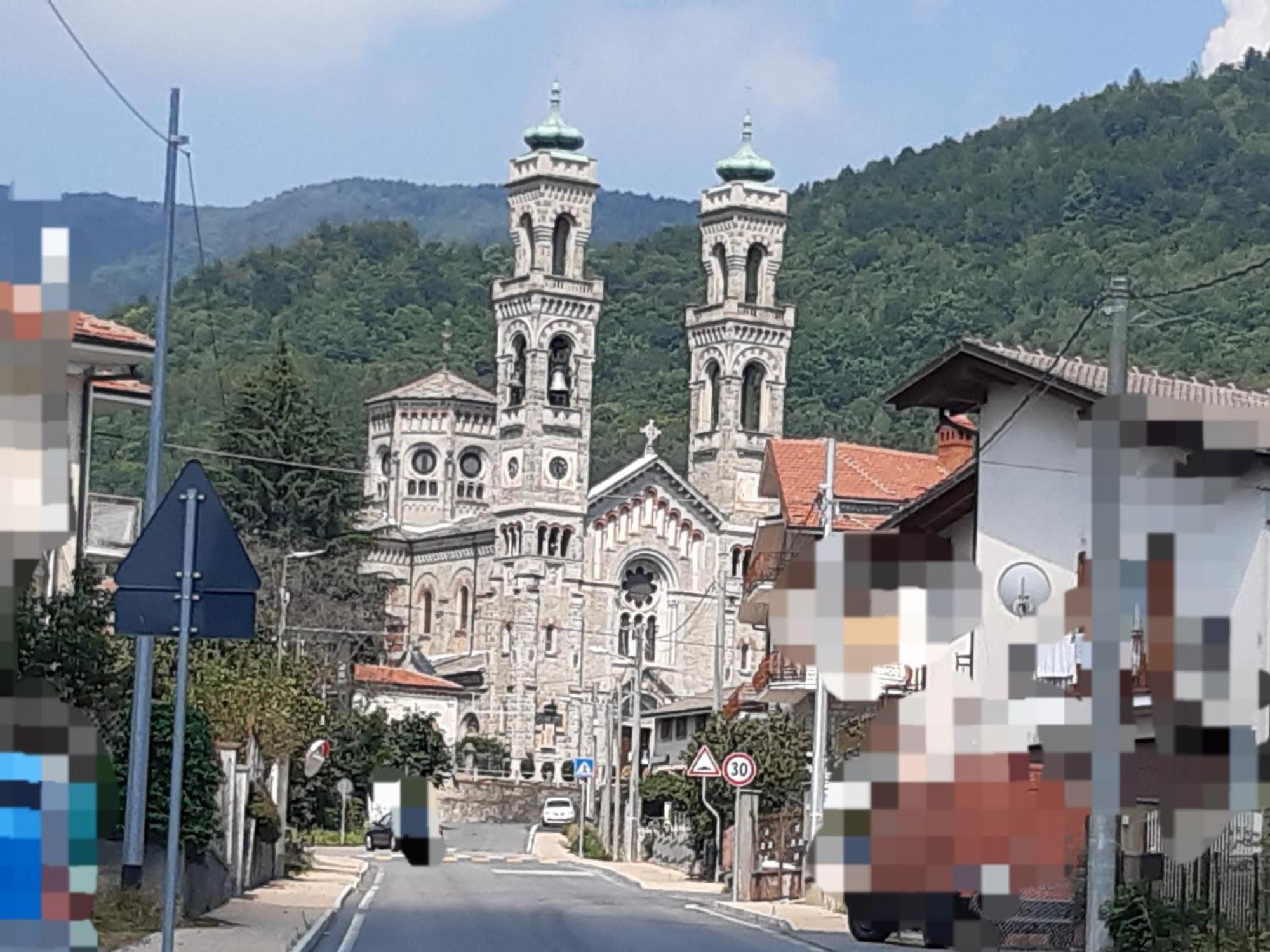Grazioso Bilocale Merlino, Luminoso Con Vista Santuario, Wifi Giaveno Luaran gambar